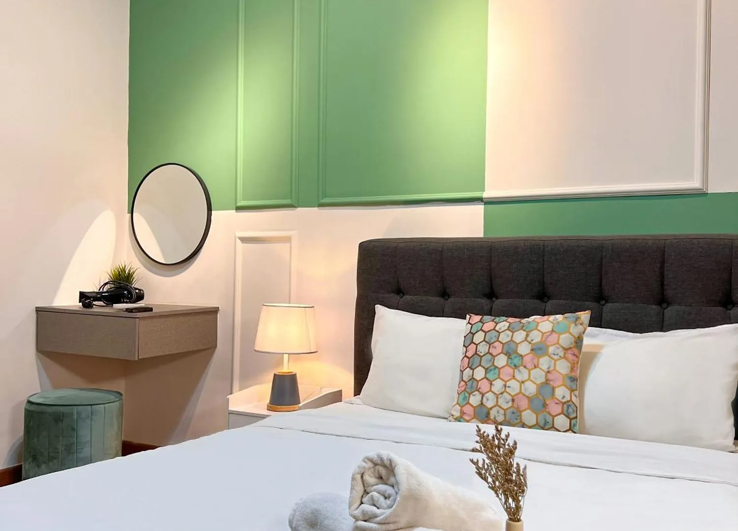 Modern Suites At Arte Mont Kiara By Iconique Kuala Lumpur