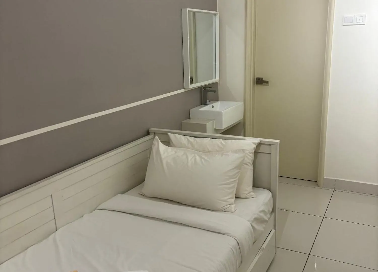 Apartment Modern Suites At Arte Mont Kiara By Iconique Kuala Lumpur